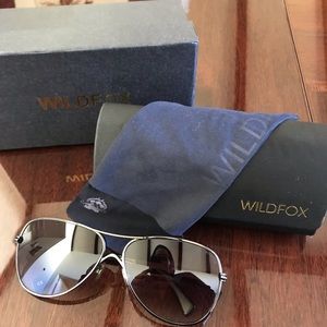 NEW WILDFOX AIRFOX SUNNIES